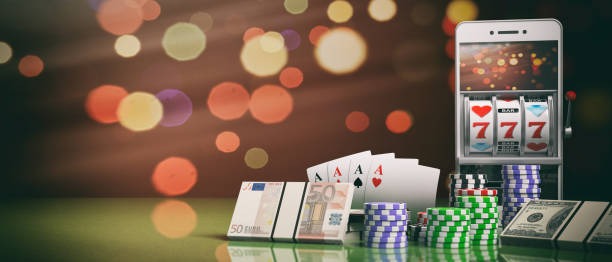 Paytable and symbol combinations